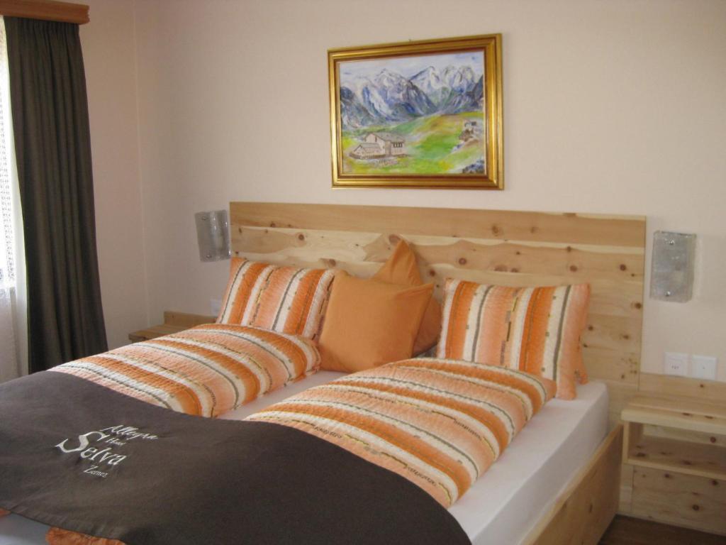 Hotel Pizzeria Selva Zernez Quarto foto